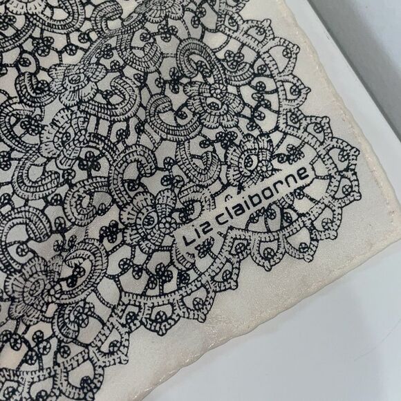 Vintage NWT Liz Claiborne 100% Silk Handkerchief made in Japan - Picture 3 of 5